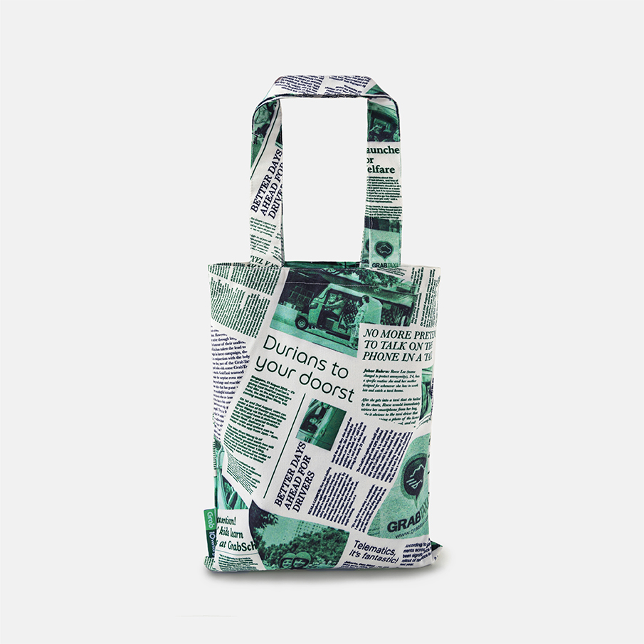 NewsworthyTote-1